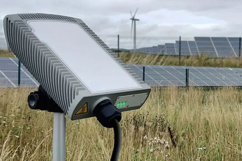 hiSky-Ka-8X8-V3-Dynamic-Terminal-PRODUCT-IMG