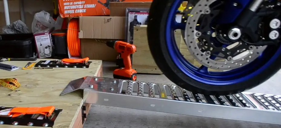 Haul Master 44649 1 By 2 Steel Loading Ramps Owner's Manual Haul Master 44649 1 By 2 Steel Loading Ramps Owner's Manual