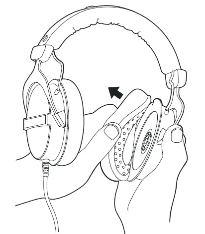 beyerdynamic-DT-770-Pro-Studio-Headphone-1