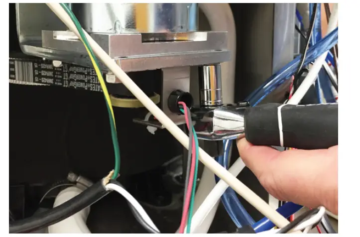 MULTIPLEX-MA-8-2-Blend-in-Cup-08