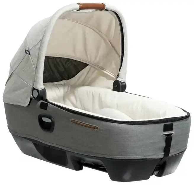 Joie signature Calmi on Pram Mode 180 Degree Lie Flat Car Cot