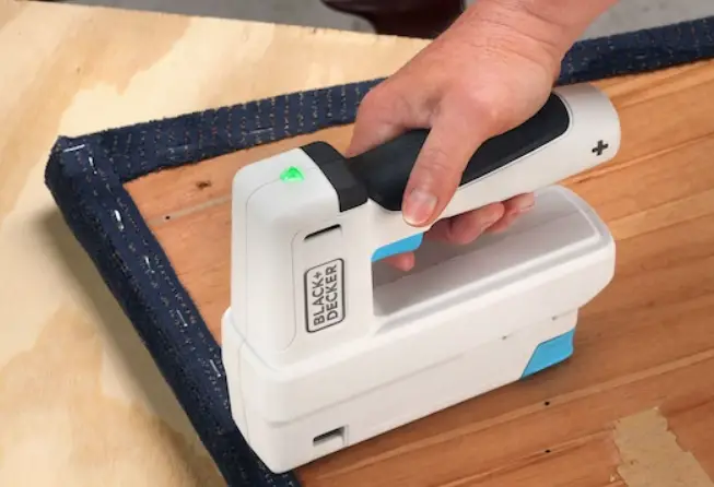 Black Decker Bcn115 Powered Stapler Instruction Manual