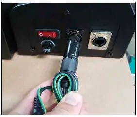 UNEEKOR-Eye XO-and-QED-1