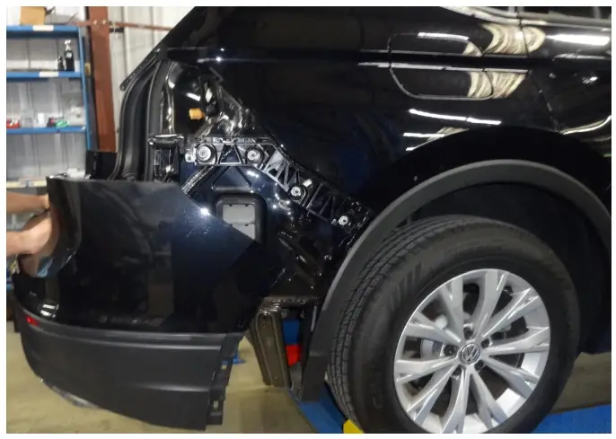 STEALTH SHR34004 Volkswagen Tiguan Hitch - MOUNTING AREA 7