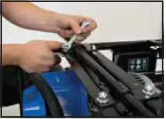 DuroStar DS4500DX Electric Start Dual Fuel Portable Generator 16