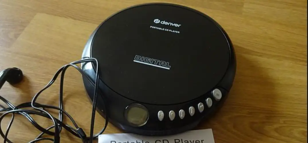 Denver Dm-24 Mk2 Portable Cd Player Instruction Manual Denver Dm-24 Mk2 Portable Cd Player Instruction Manual