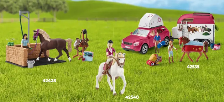 schleich-42344-Riding-Centre-with-Rider-and-Horses-fig- (12)