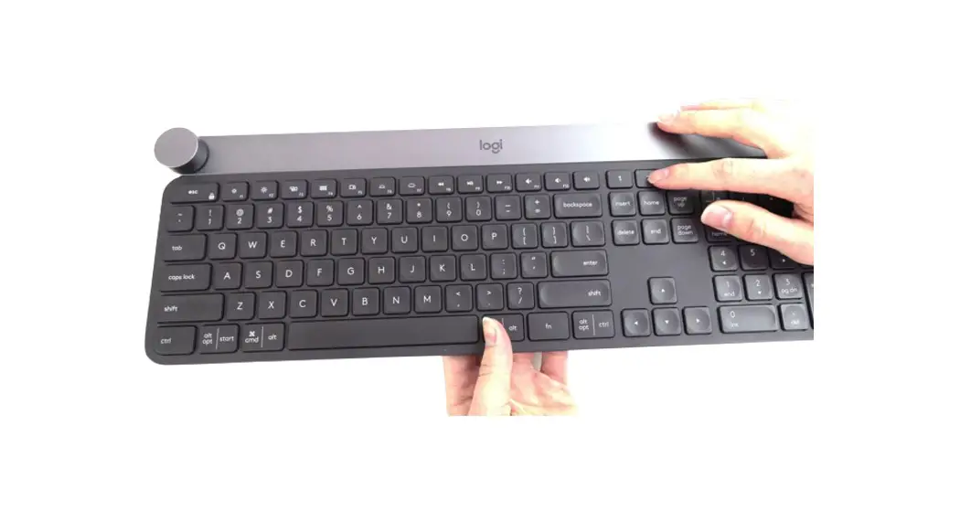 Logitech B0bwv5l9jp Remove Keyboard Battery Door User Guide