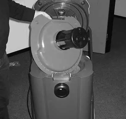 1Nilfisk-VL500-Vacuum-Cleaner-23