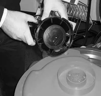 1Nilfisk-VL500-Vacuum-Cleaner-25