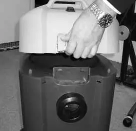 Nilfisk-VL500-Vacuum-Cleaner-7