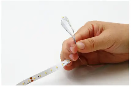 MONDOLUX ML13 Linea-RGBW 36W Linear LED - Handling2