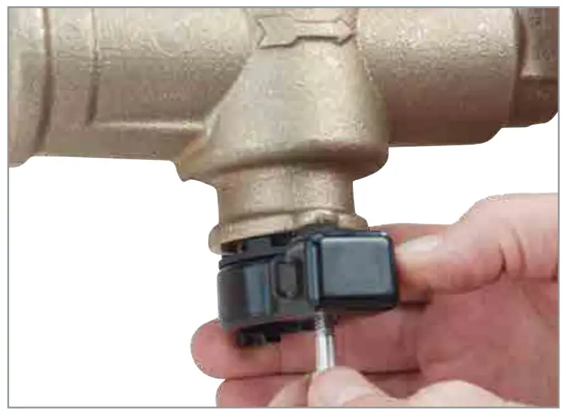 Series 009, sizes 1" – 3"; Series 909 Small, sizes ¾" – 2"