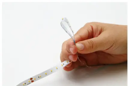 MONDOLUX Linea-HE 19.2W LED Strips and Bendable Neons - Handling1