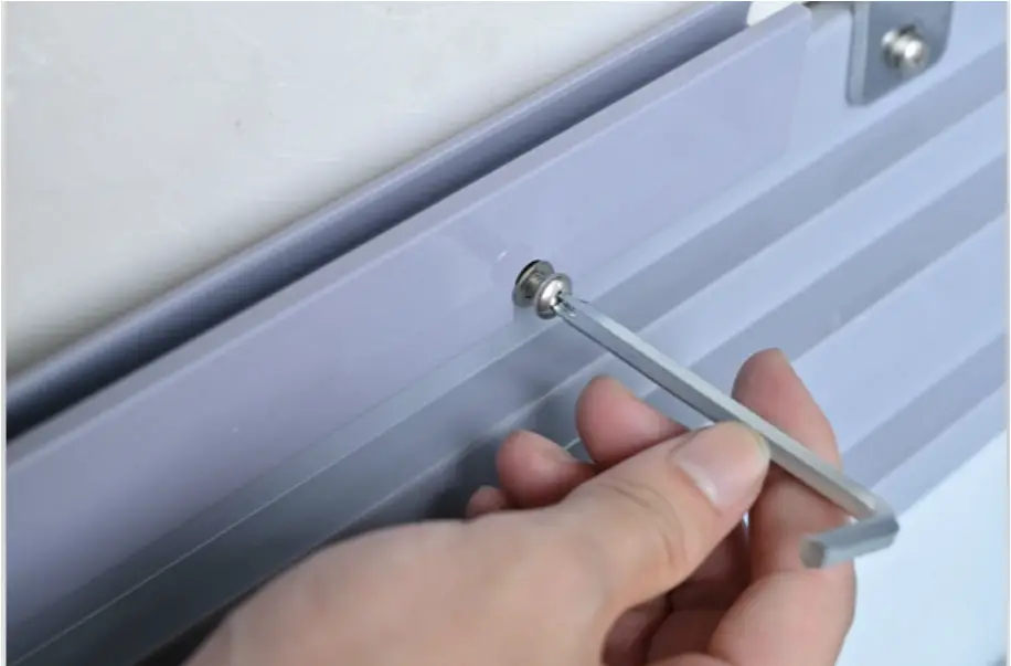 KoolMore KM 26FG Ice Cream Dipping Cabinet Display Freezer - screws