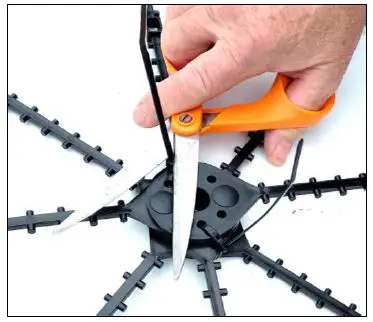 Scroll-Trellis-ST-303-26-Inch-Planter-Arch-Trellis-Polypropylene-Trellis-1-Set-FIG-1 (12)