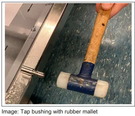 HENNY-PENNY-FM08-939A-Ball-Bearing-Tray-Trolley-FlexFusion-EasyIn-fig-3