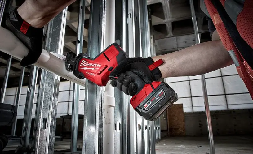 Milwaukee C 18 Hz Cordless Sabre Saw Instruction Manual Milwaukee C 18 Hz Cordless Sabre Saw Instruction Manual