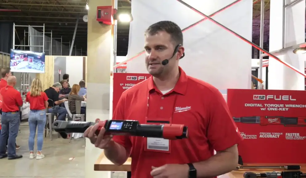 Milwaukee M12 Oneftr38 Digital Torque Wrench Instruction Manual