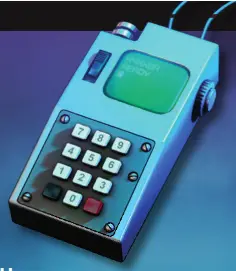 Hasbro F61090000 Clue Board Game Robbery at the Museum - FIG15