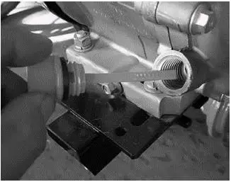 KisanKraft-KK-MCH-01D-Maize-Harvester-fig- (3)