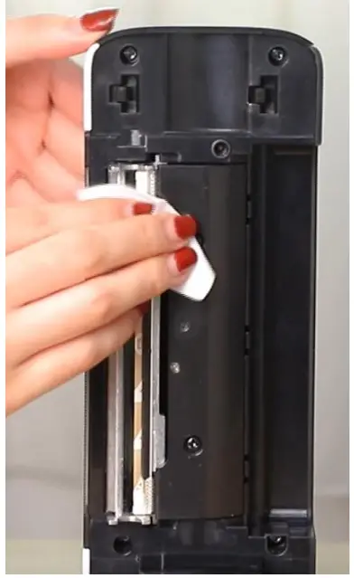 Dust or adhesive on the Printhead