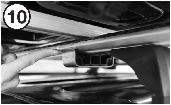 KIWI camping KC077 037 Tuatara SSE Rooftop Tent - Installation 7