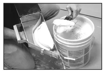 WAL-BOARD TOOLS 051-007 Pro Quick Load Drywall Taper - manufacturer’