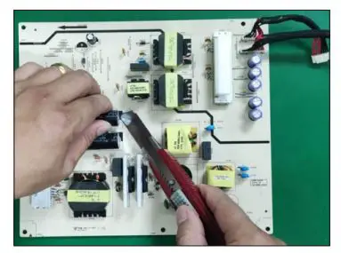 DELL-U4323QE-UltraSharp-43-Inch-4K-USB-C-Hub-Monitor-fig-25