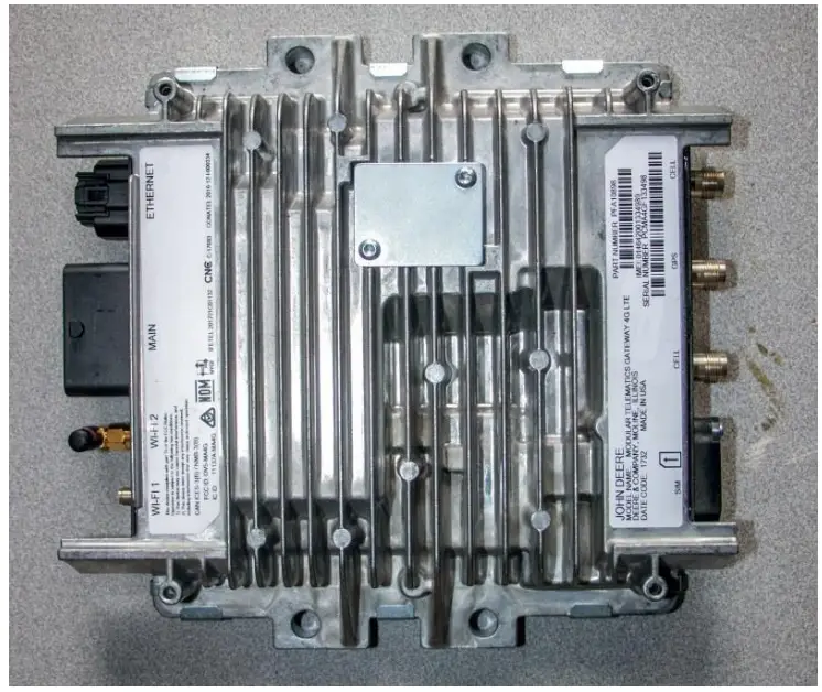 John Deere JDLink Modem in a Claas Lexion 8800 Combine