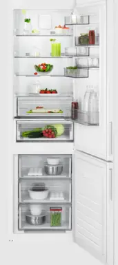 AEG-RCB633E6NW-6000-TwinTech-No-Frost-Fridge-Freezer-product-image