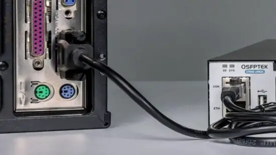 FIG 12 Connecting the Console Port.jpg