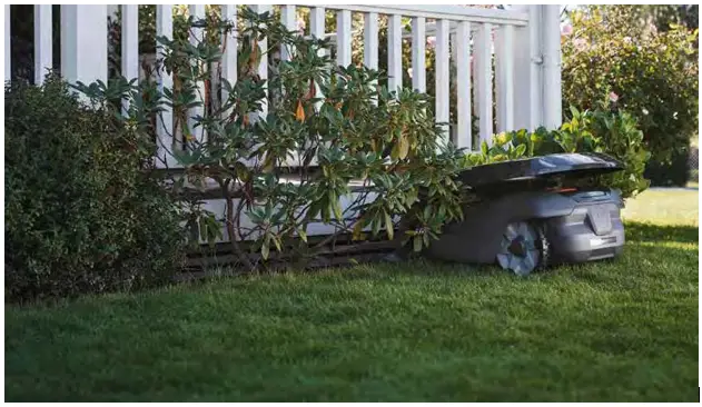 Husqvarna Bedminster Shop is Selling Robot Mowers - Fig22