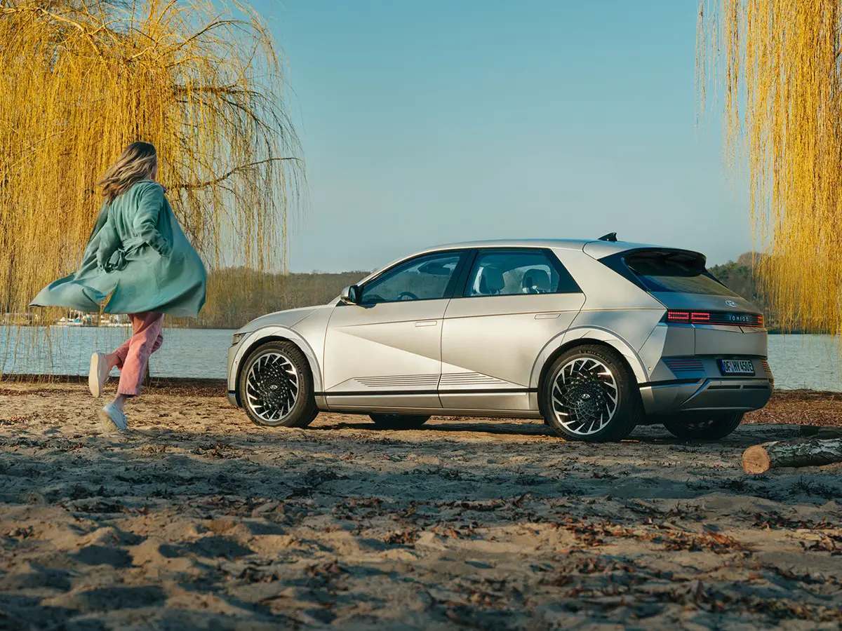 Hyundai Gif61 Au000 (dio) Loniq 5 First Drive Instructions