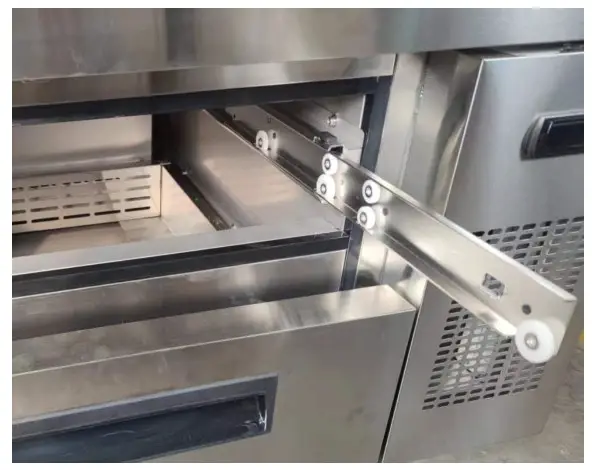 Berg CB36TN Refrigerated Chef Base - wheel