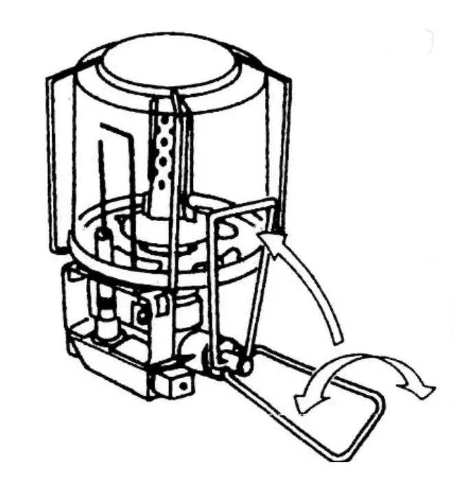 Removing the Fuel Canister