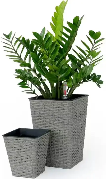 CATLEZA CAT048 Gray Wicker Self Watering Planter
