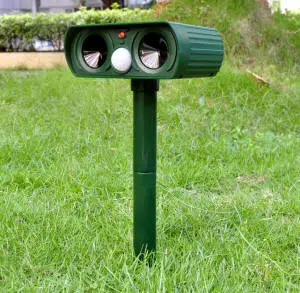 Motion Activated Animal Repeller - Solar Powered User Manual