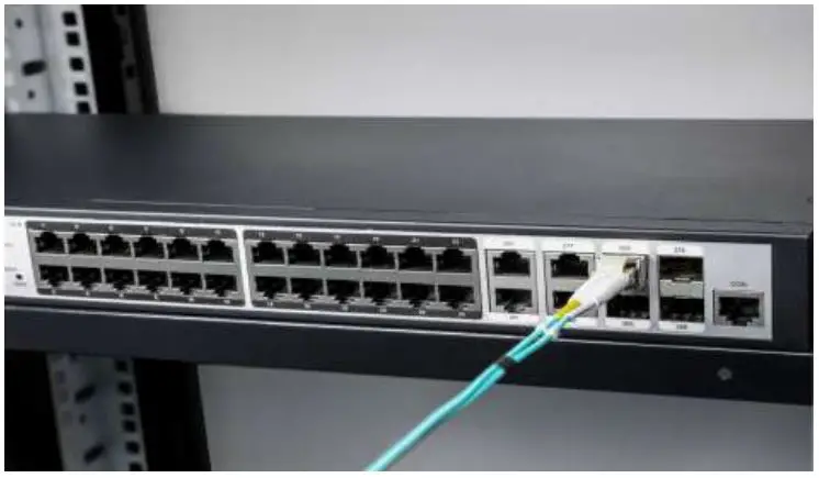 QSFPTEK-S5300-24P4TS-Gigabit-Ethernet-L2-PoE+-Switch-fig 8