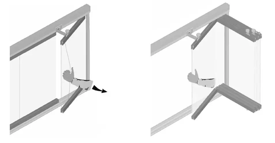 NanaWall SL25 Glass Sliding Pivot Panel System - panels closest