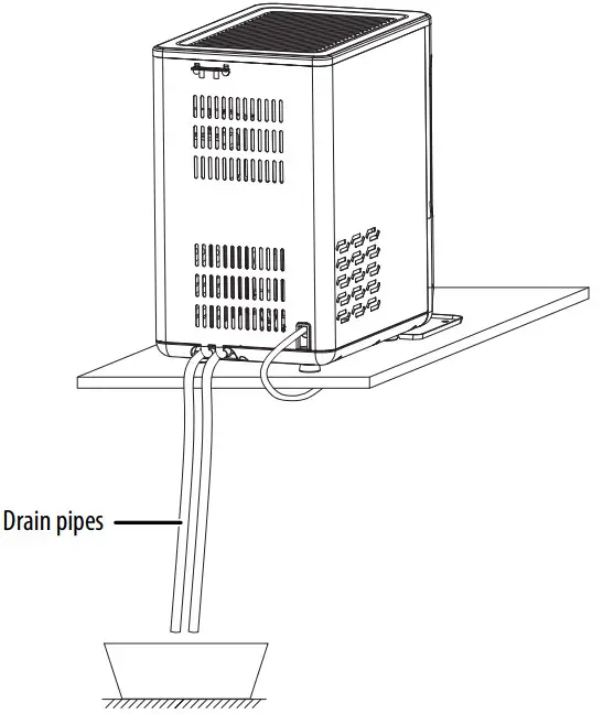 INSIGNIA NS IMN44BS4 Portable Nugget Ice Maker - Removing ice 3