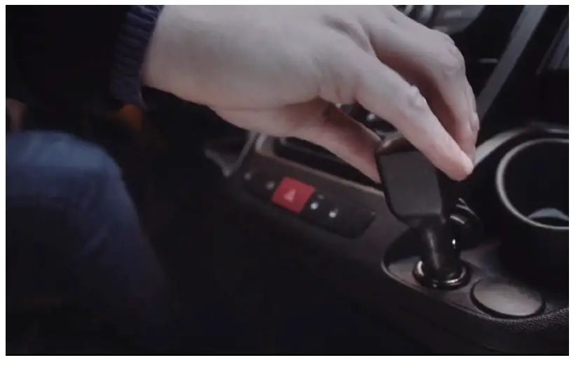 ticatag Lighter-100 Tracker on Cigar Lighter 8