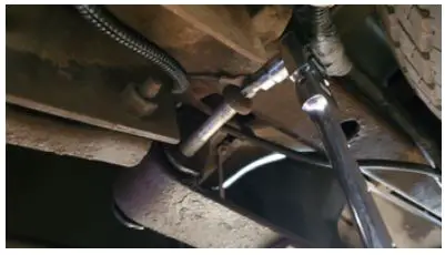 RAS GMC 1500 Sierra Denali 2019-2022 HD Heavy Duty Spring Kit Instruction Manual - There has been a design change on some