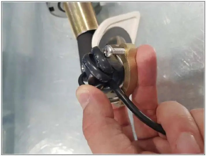 VIVREAU Extra ITap Still and Sparkling Water Tap - data cable