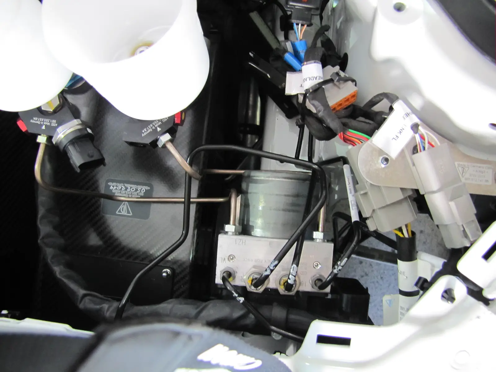 BOSCH-ABS-M5-Kit-Clubsport-7