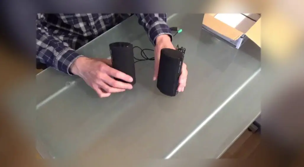 Hama E80 Speaker System Instruction Manual Hama E80 Speaker System Instruction Manual