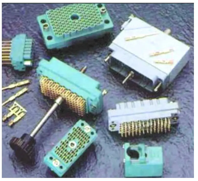 EDAC 516 Series Rack and Panel Connector -