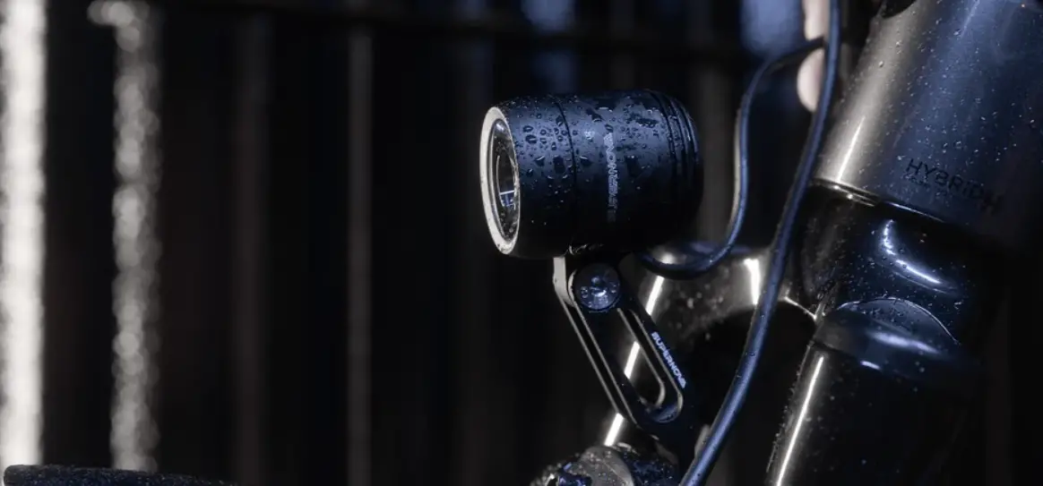 Supernova U-v521s-mblk High Performance Light Instruction Manual Supernova U-v521s-mblk High Performance Light Instruction Manual