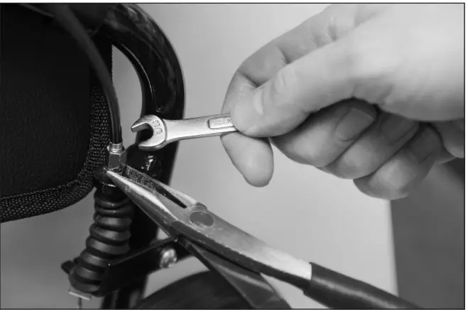 EX A33300 0000 Trio Rolling Walker-fig8