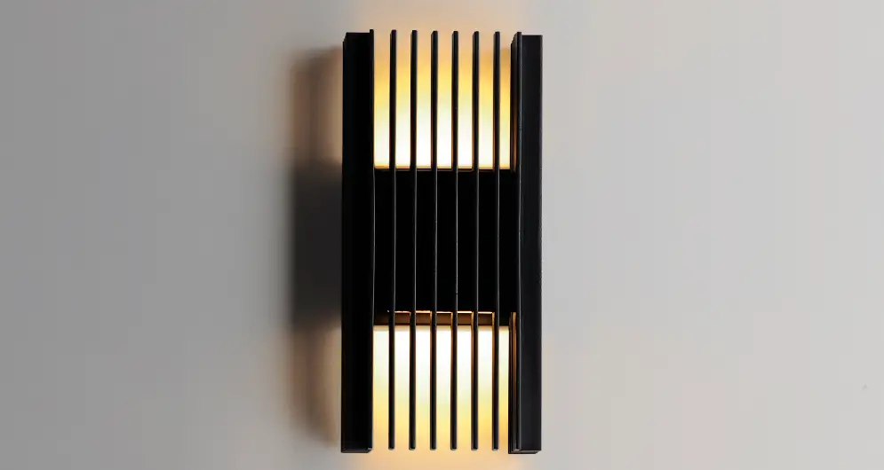 Et2 Contemporary Lighting E30114 Rampart Medium Led Outdoor Wall Sconce Instruction Manual
